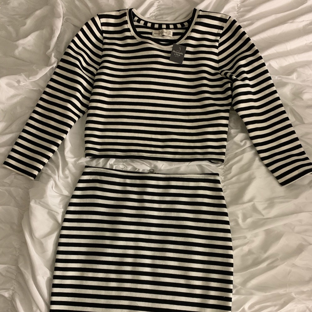 Abercrombie and Fitch set (M top and S skirt)